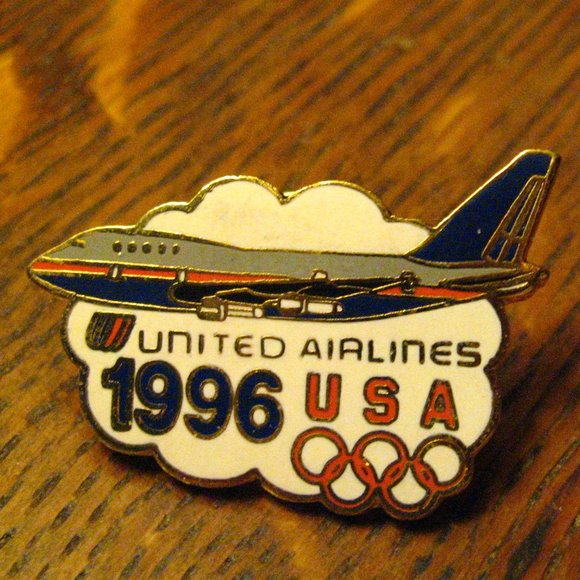 United Airlines 1996 Olympic Games Vintage Lapel Pin - Picture 1 of 4